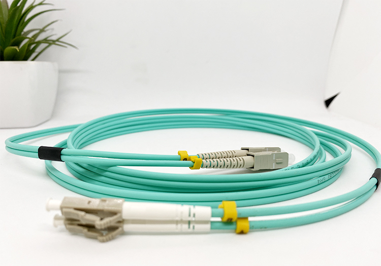 Dây nhảy quang SC LC OM3